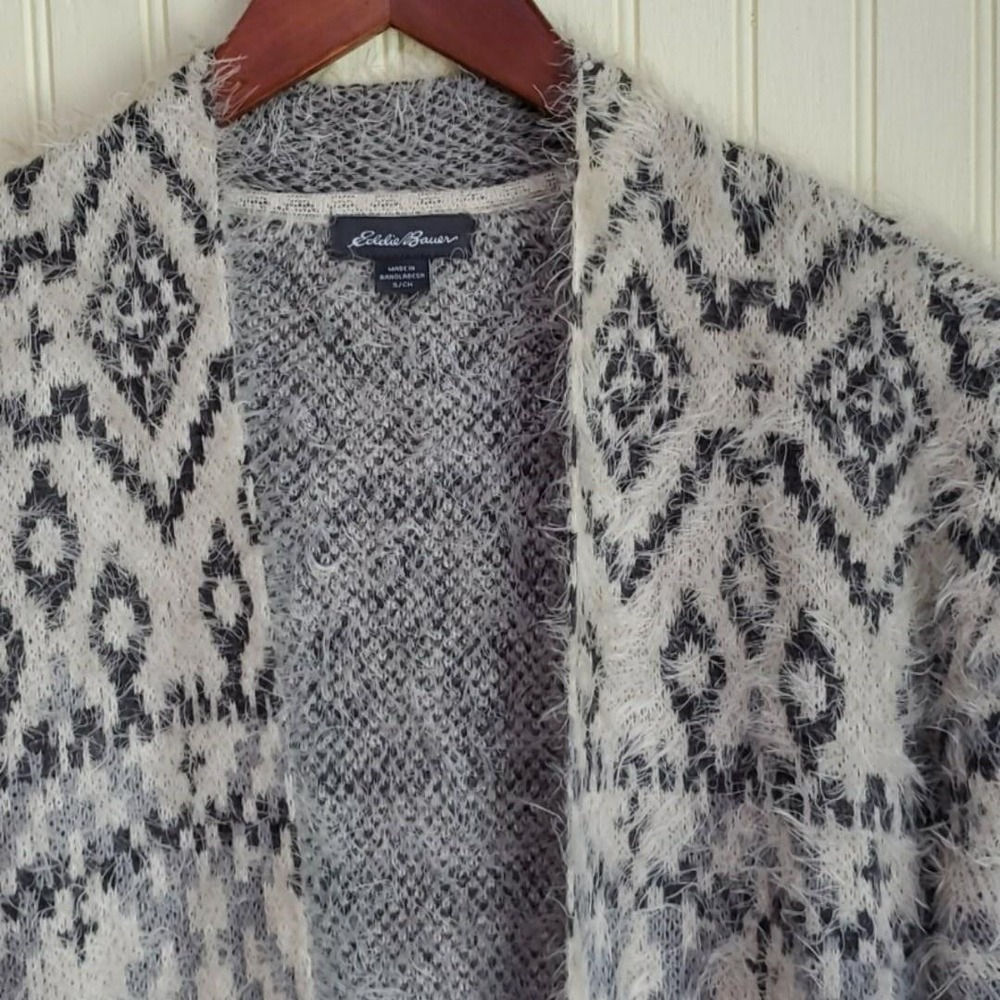Eddie Bauer Cardigan Sweater Womens Small Gray Tribal Eyelash Open Front Pockets